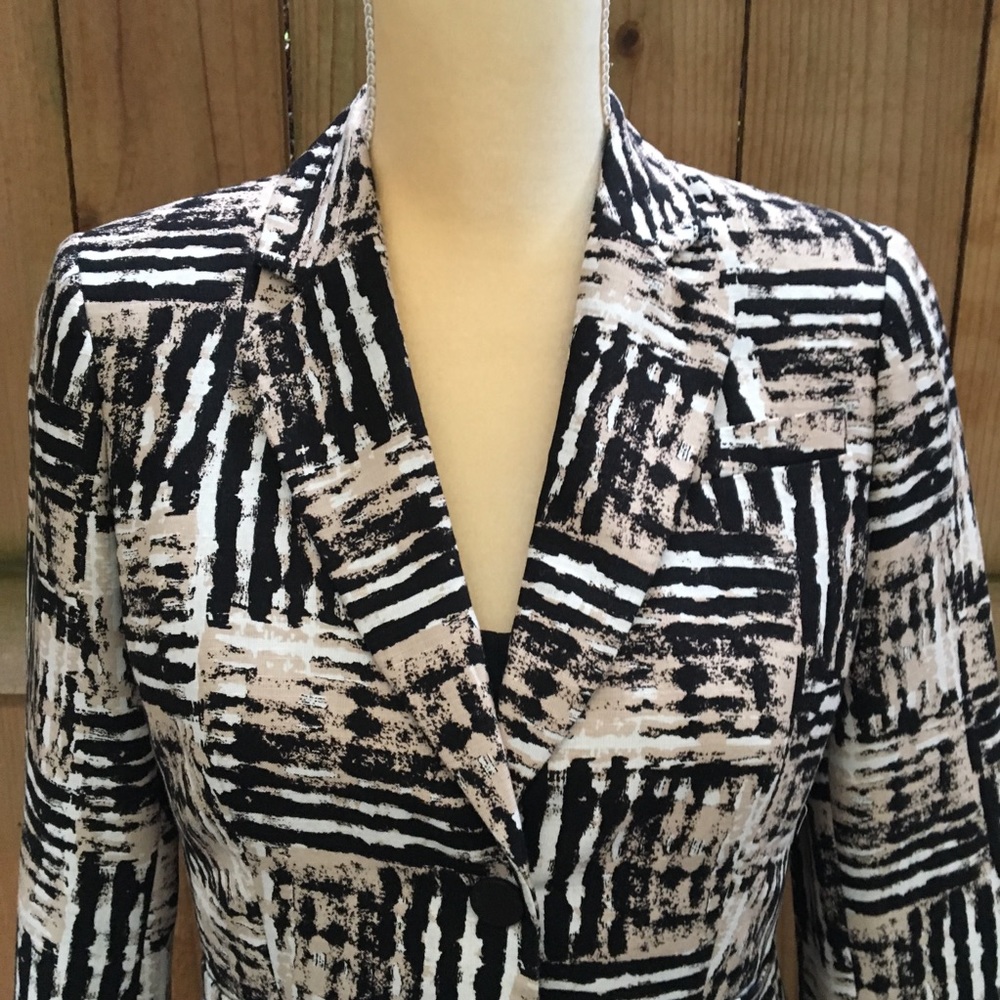 Calvin Klein Single Breasted Abstract Blazer EUC - Picture 6 of 8